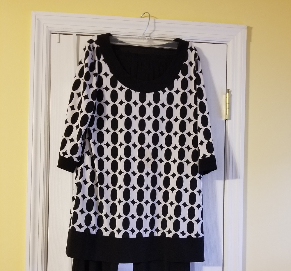 Ladies 2 peice pant suit